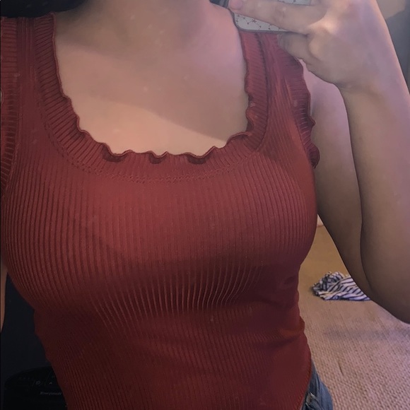 tank top - Picture 3 of 4